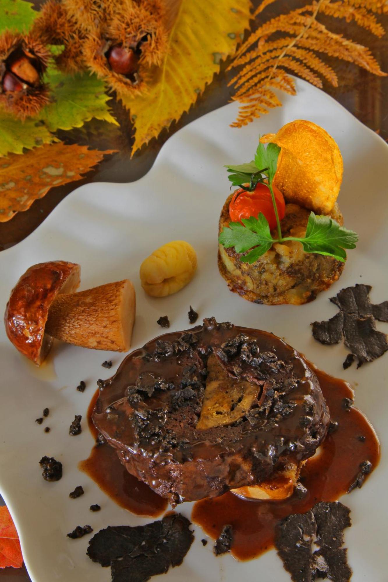 Logis Auberge De La Truffe Sorges 外观 照片